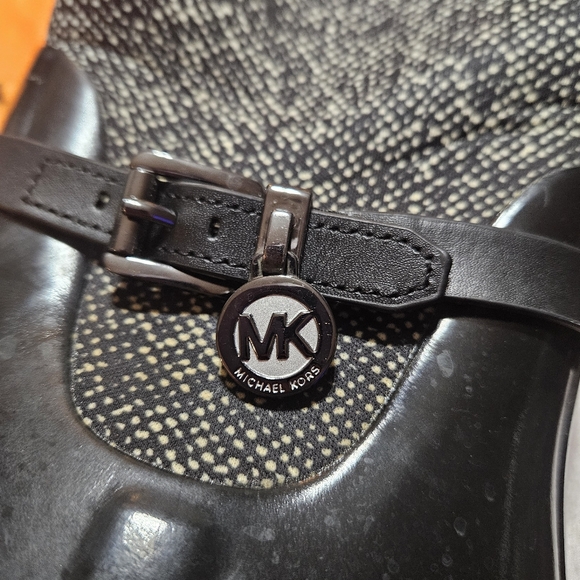 Michael Kors Charm Stretch Rainboots - Black/White - Picture 2 of 5